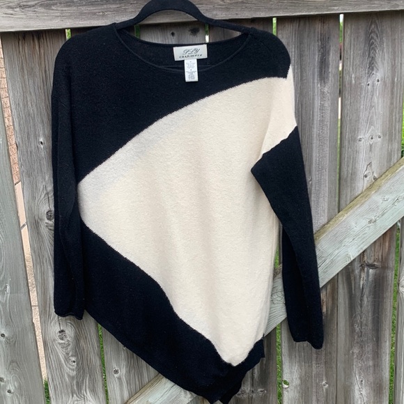 100% cashmere scoop neck women’s sweater size M - Picture 1 of 13
